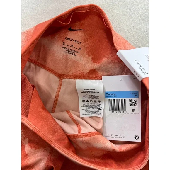 Nike Women's One Luxe Dri-FIT 7" Mid-Rise Printed Coral Training Shorts Medium - Picture 2 of 7